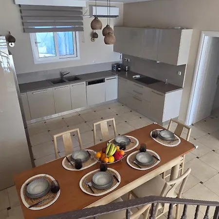 Iliopetra Luxury Homes - Dilisos *