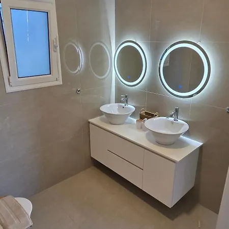 别墅 Iliopetra Luxury Homes - Dilisos *