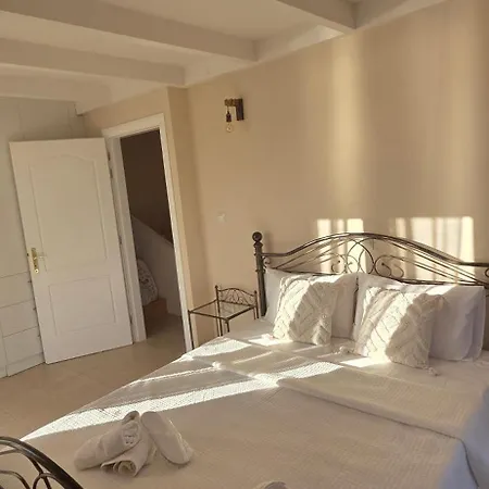 别墅 Iliopetra Luxury Homes - Dilisos Vathirrevma